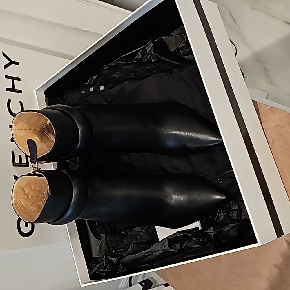 Givenchy ankle boots - Picture 9 of 9